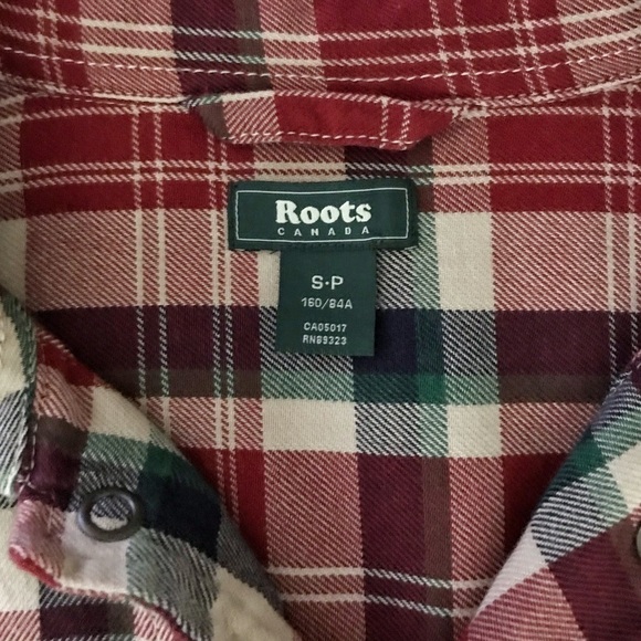 Roots Plaid Button Down Shirt Pockets - Picture 6 of 16